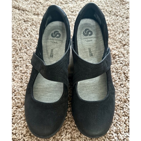 CLARKS Cloudsteppers Women’s Sillian Bella Mary Jane Flats - size 7 - Picture 1 of 5